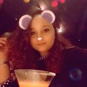 Meet your Posher, Karina